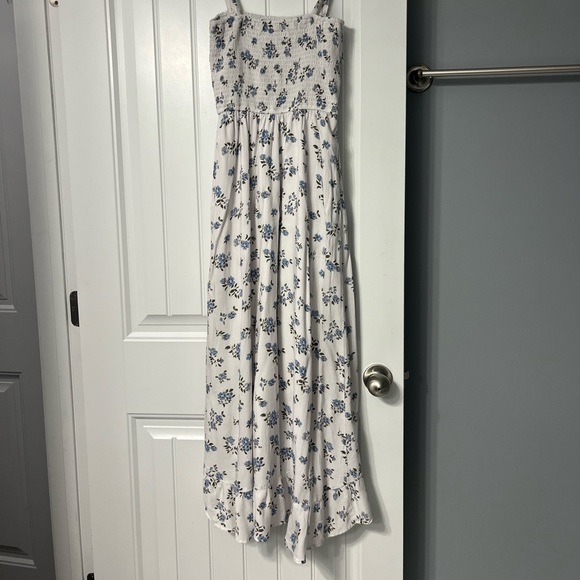 EUC Hollister Dress - Picture 4 of 5